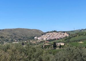 Siamo quasi a Giarratana We're almost in Giarratana